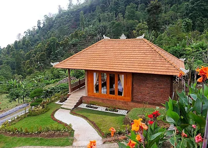 Munduk Menir Hotel